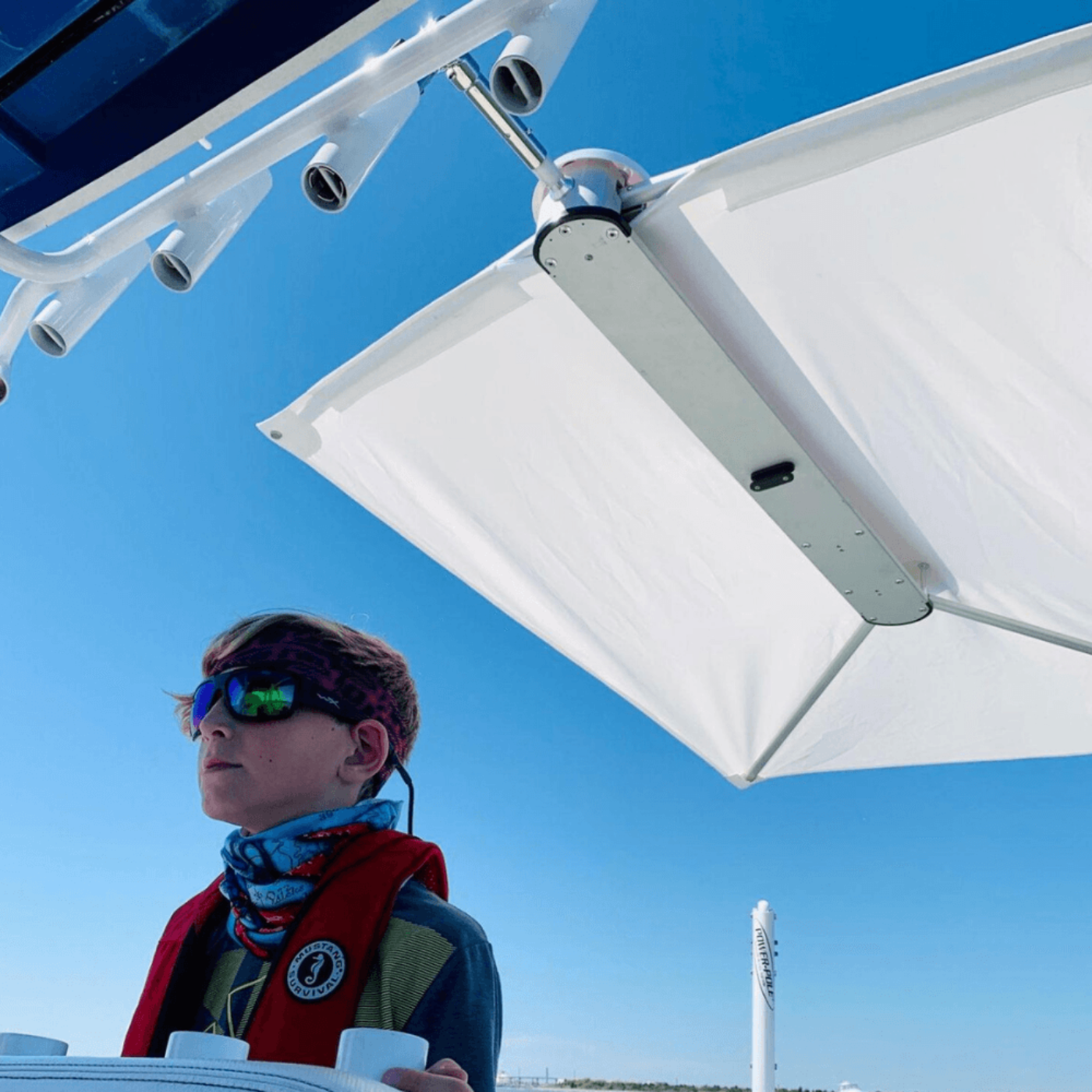 TACO Marine ShadeFin with White Fabric & Bag Kit - T10-3000-1
