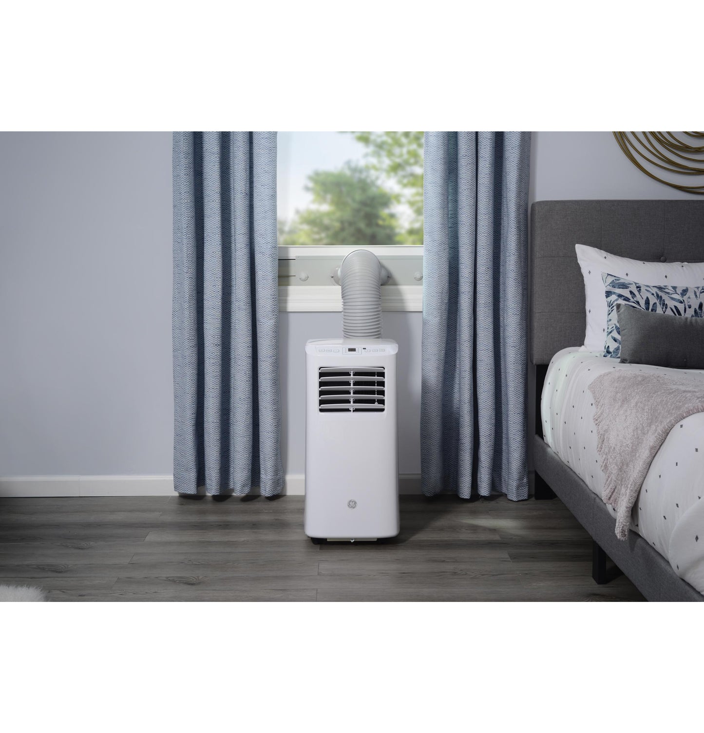 GE APPLIANCES APFD05JASW GE(R) 5,100 BTU Portable Air Conditioner with Dehumidifier and Remote, White - APFD05JASW-KT