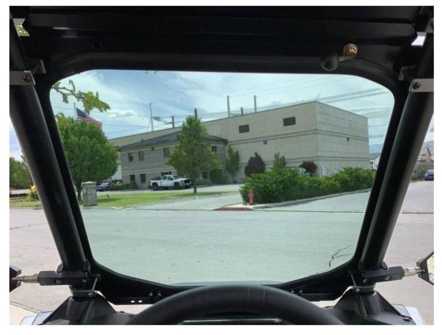 UTVZILLA Polaris RZR RS1 Glass Windshield with Vents and Wiper (2018+) - ZL-RS1-WS-GLS-BLK-Y
