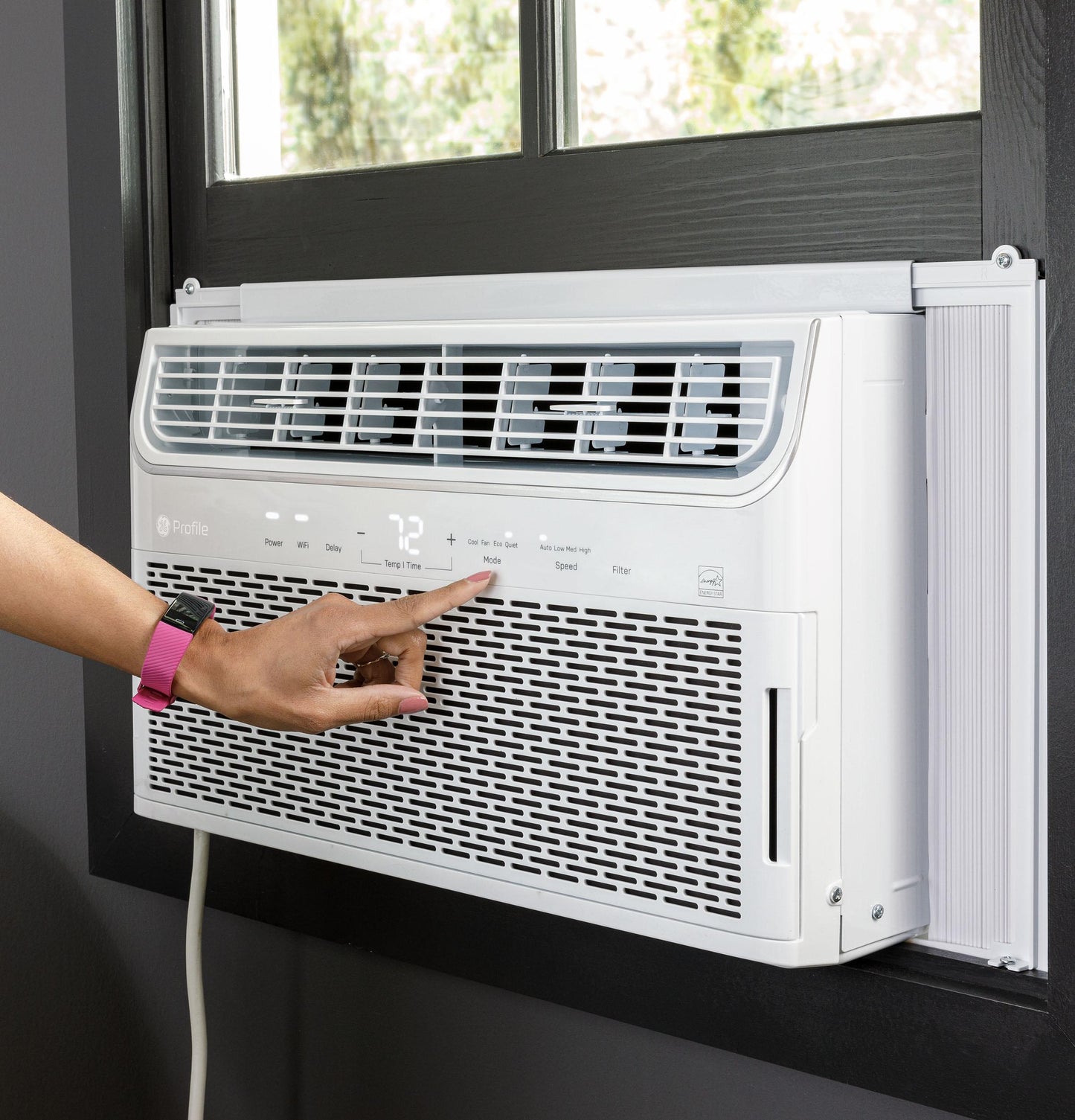 GE APPLIANCES AHTR10AC 10,000 BTU Inverter Smart Window AC - AHTR10AC-KT