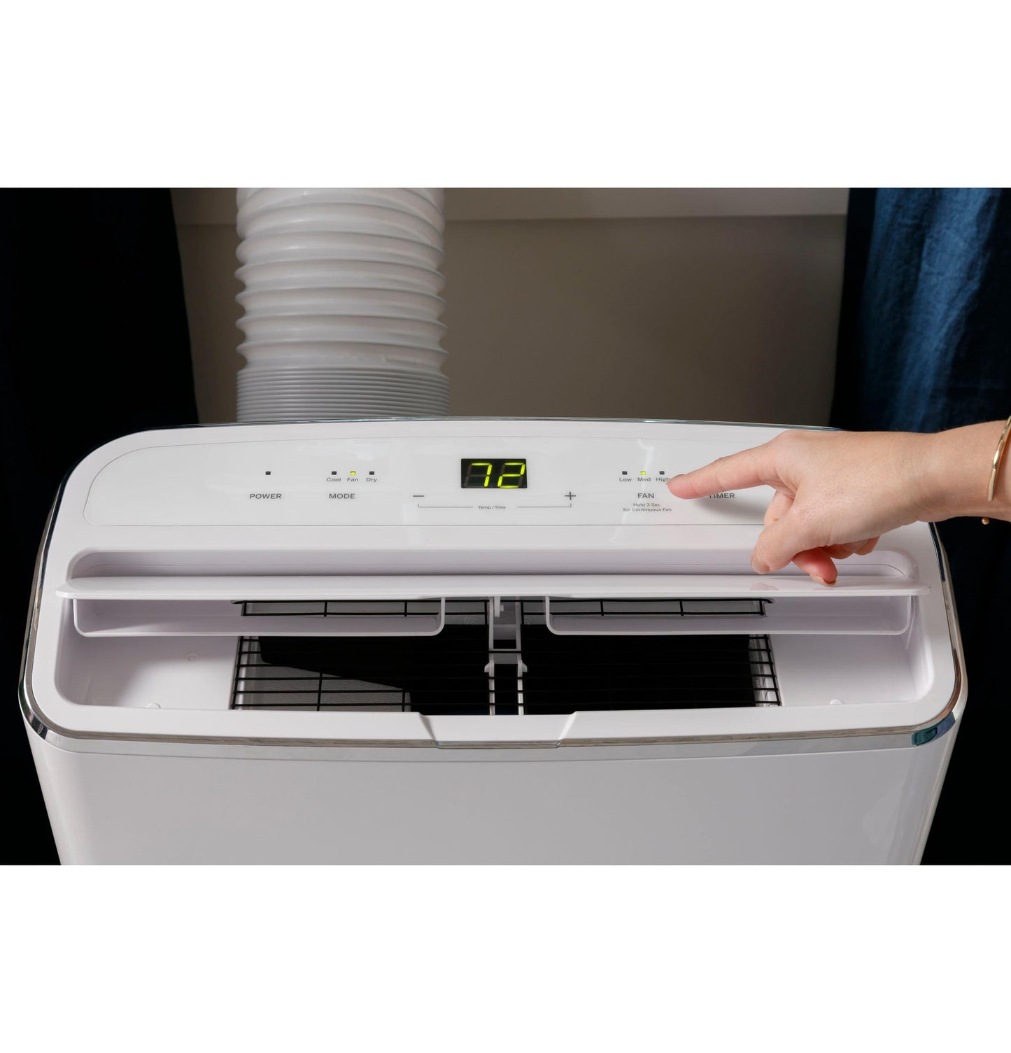 GE APPLIANCES APSA13YBMW GE(R) 14,000 BTU Heat/Cool Portable Air Conditioner for Medium Rooms up to 550 sq ft. (9,950 BTU SACC) - APSA13YBMW-KT